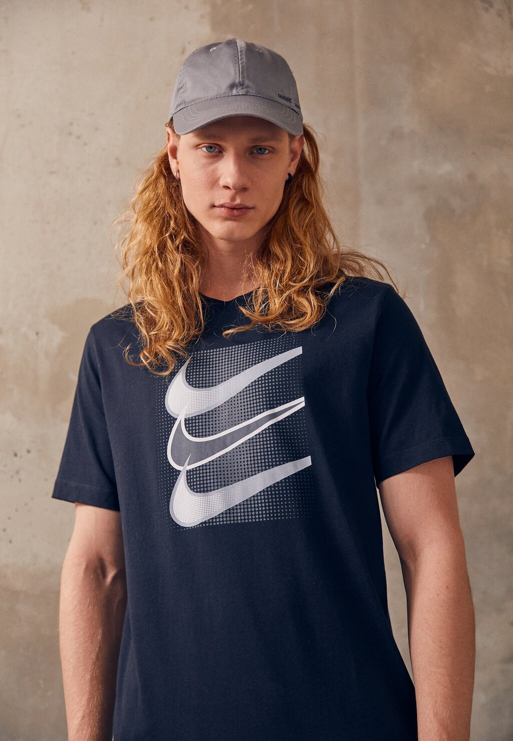 

Футболка с принтом Nike, черный