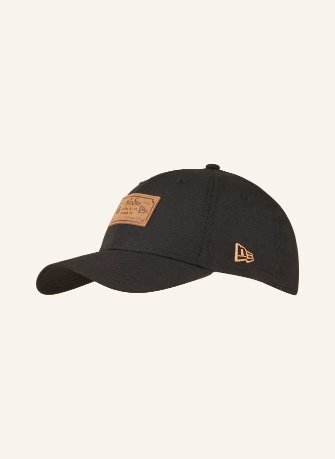 

Кепка new world 9forty New Era, черный