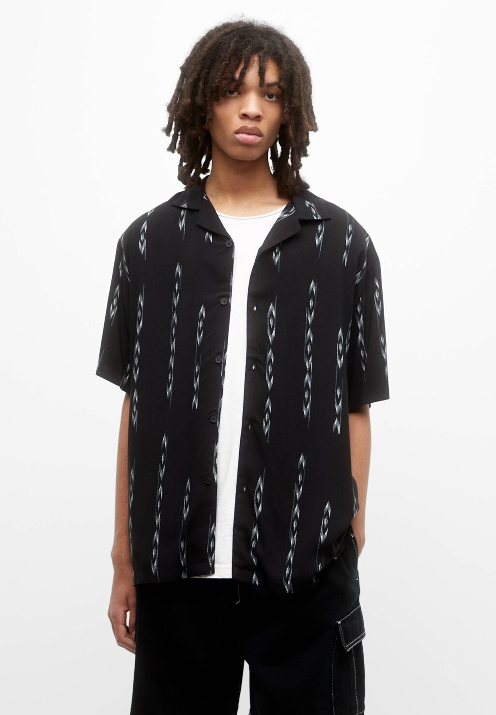 

Рубашка Short Sleeve PULL&BEAR, черный