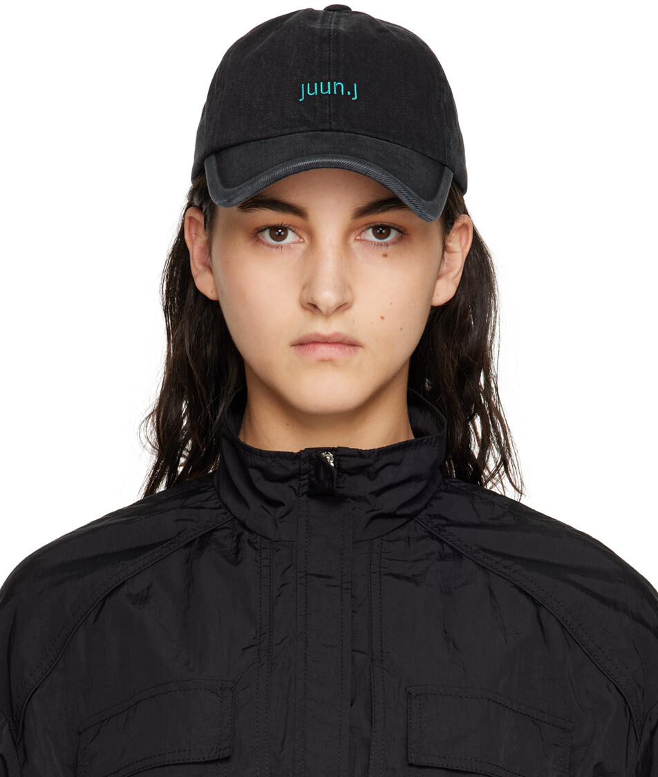 

Черная джинсовая кепка с вышивкой Juun.J