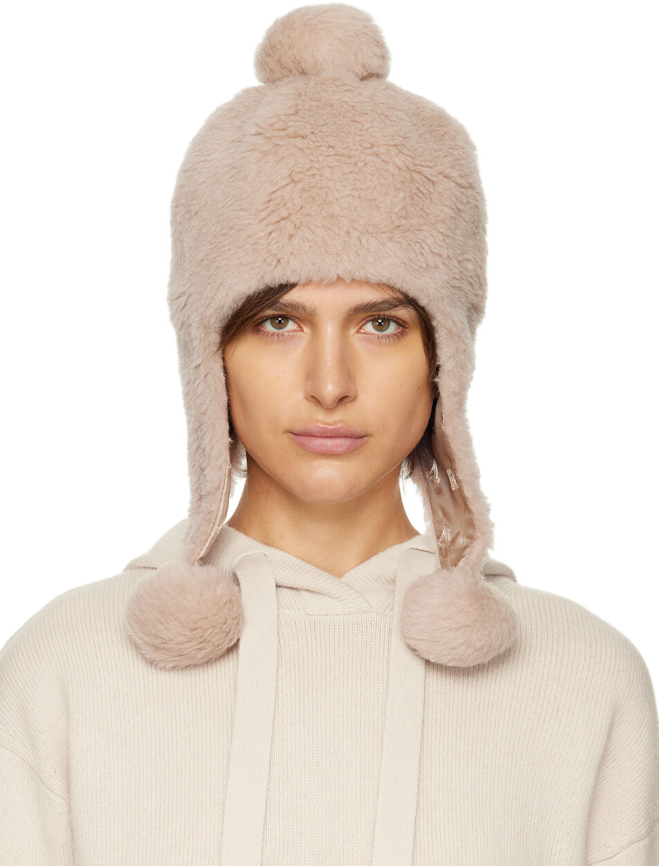 

Бежевая шапка Тедди Max Mara