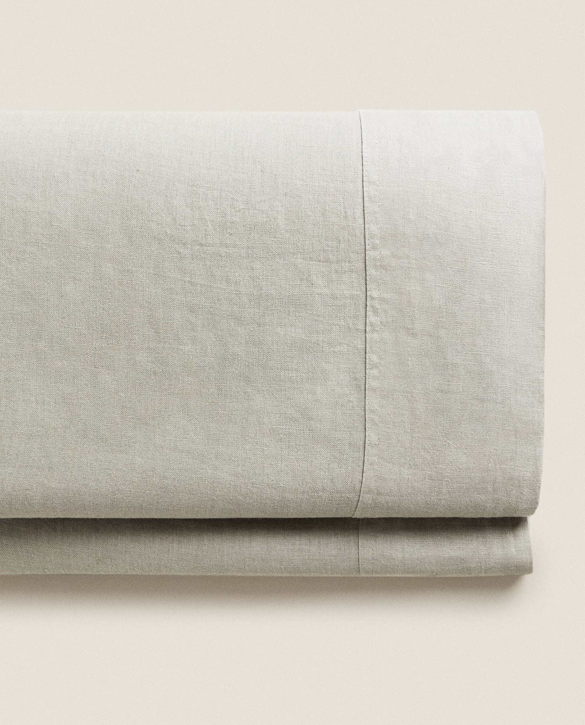 Простыня Zara Home Washed Linen Flat, 140 г/м², серо-зеленый простыня натяжная из стираного льна elina 140 x 190 см серый