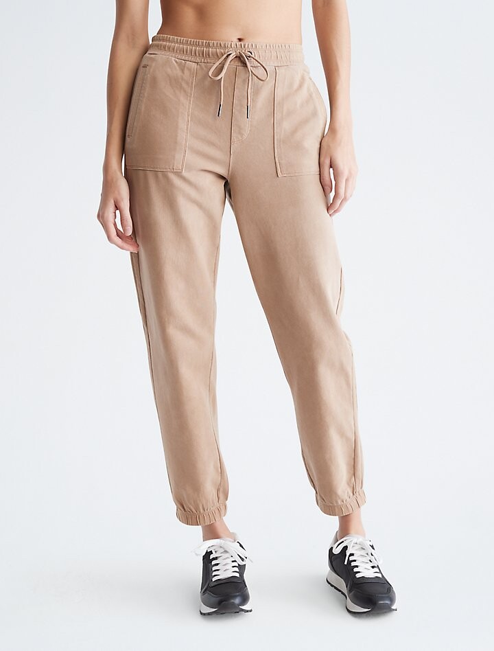 

Джоггеры с высокой талией Performance Essentials Calvin Klein