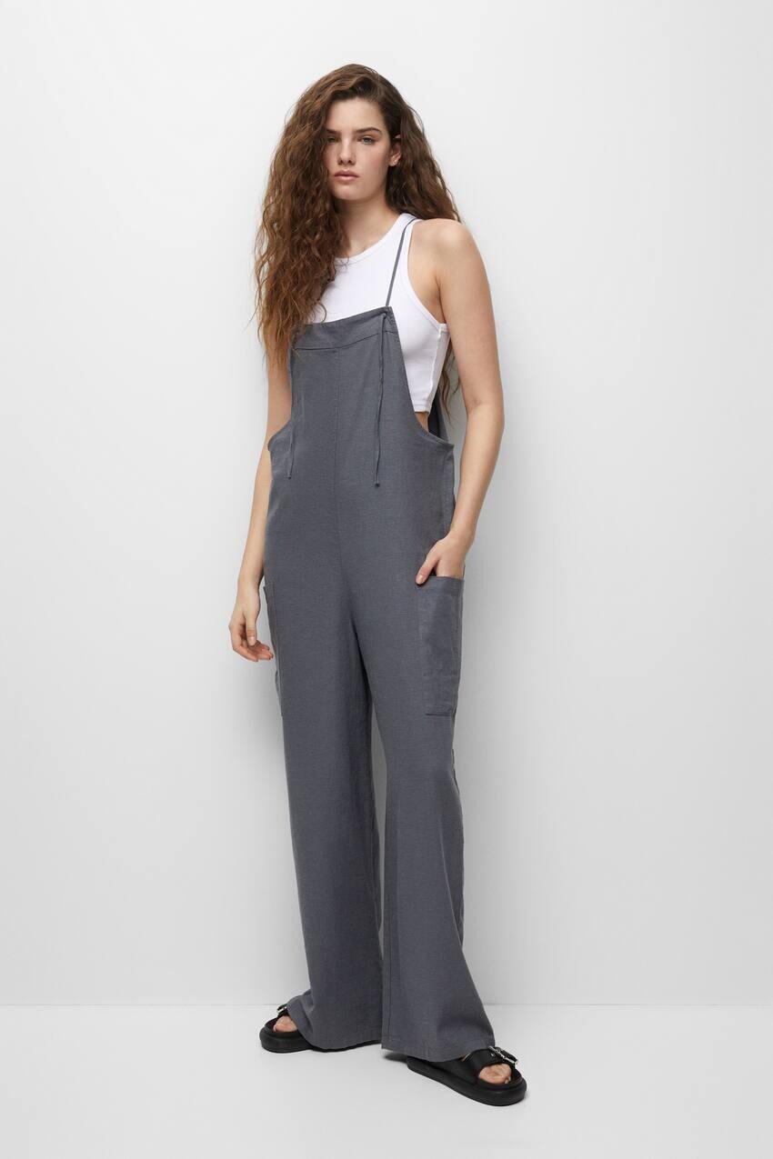 

Длинный комбинезон в деревенском стиле Pull&Bear, серый