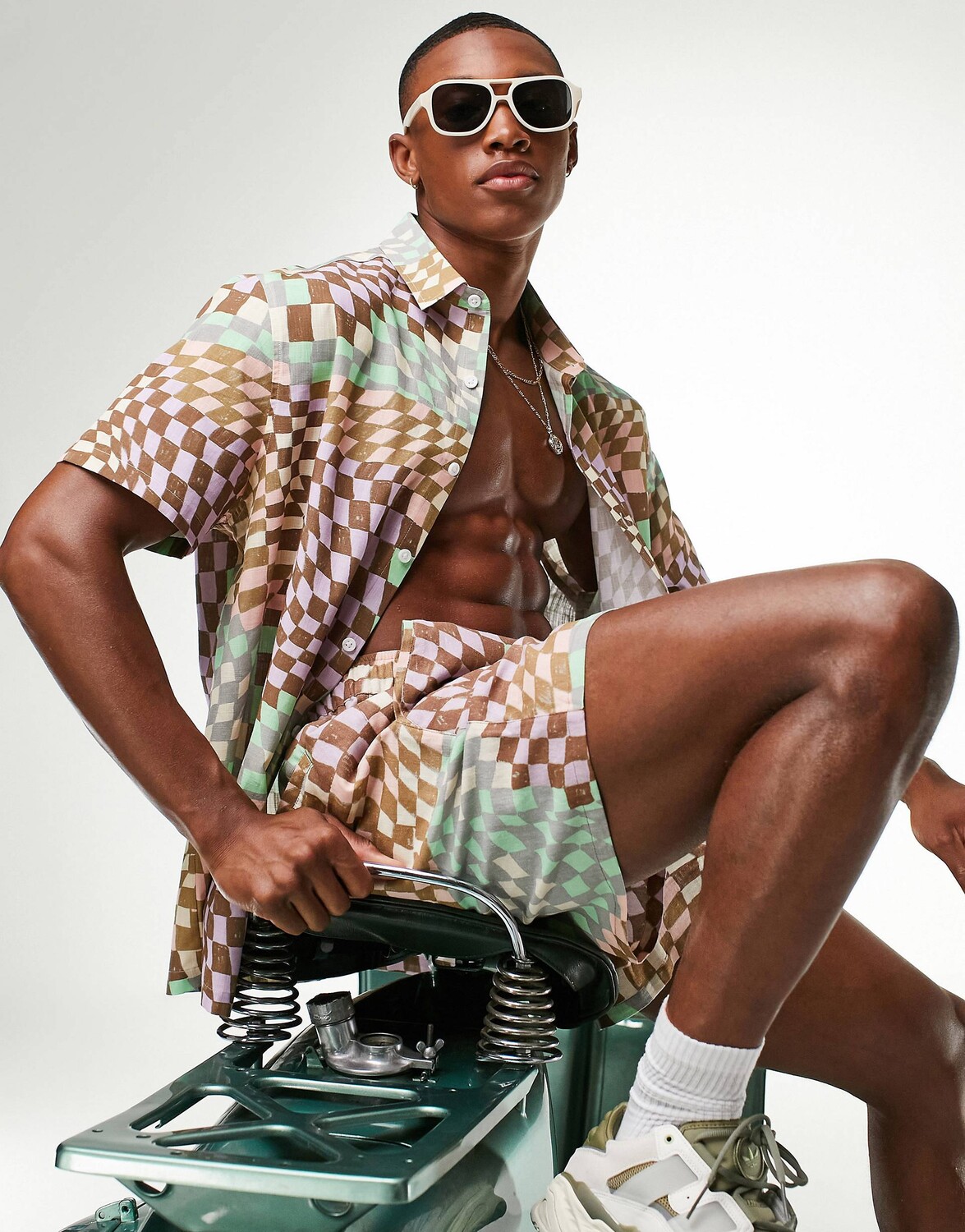 

Свободная рубашка из смесового льна в рваную клетку ASOS DESIGN co-ord