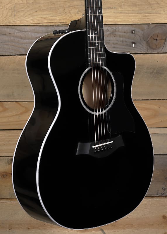 Акустическая/электрическая гитара Taylor 214ce Deluxe черного цвета с футляром Taylor 214ce Deluxe /Electric Guitar w/ Case