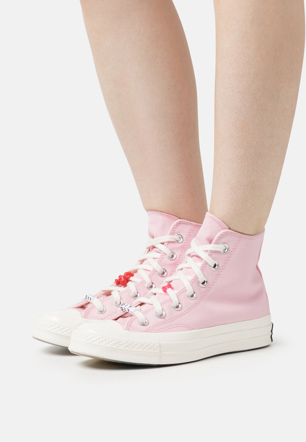 

Высокие кроссовки Converse