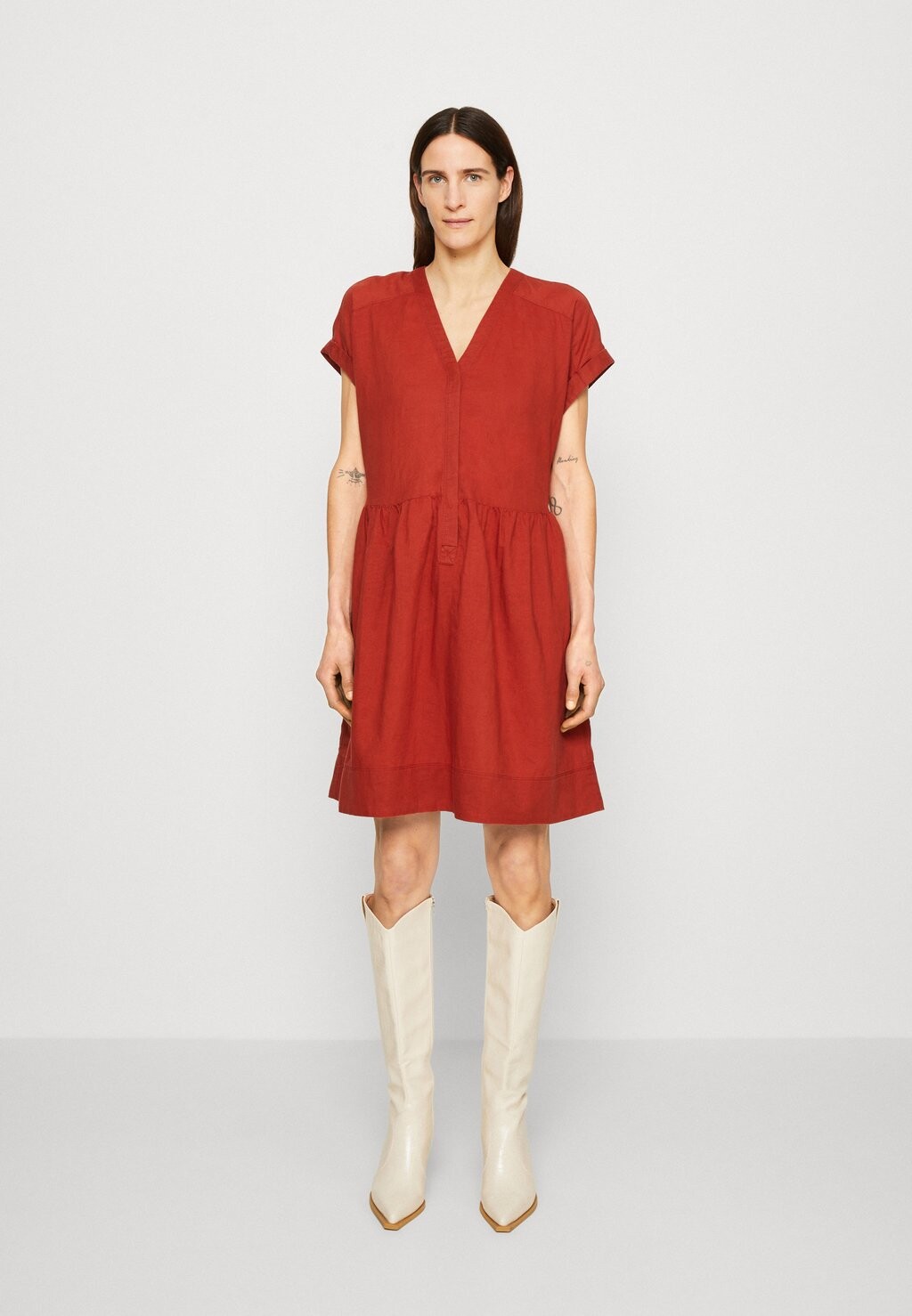 

Летнее платье Esprit