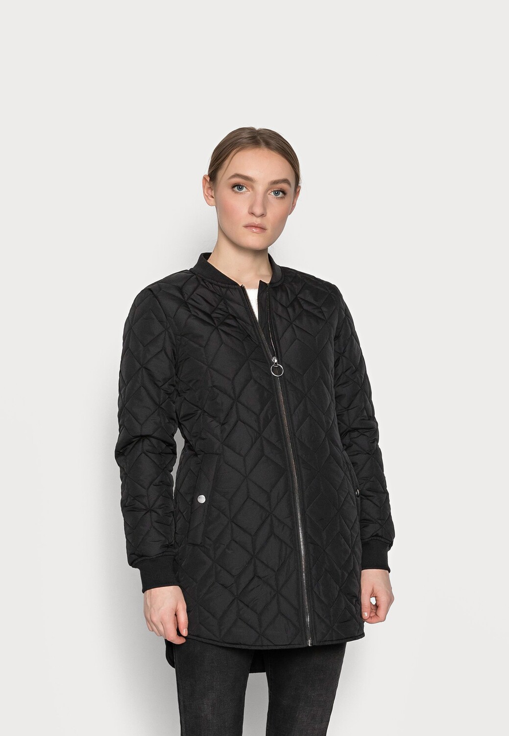 

Пальто короткое ONLY Petite, черный