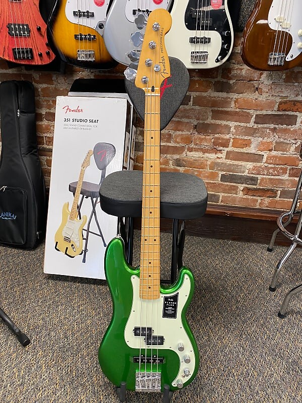 

Fender Player Plus Precision Bass с кленовым грифом 2021 Cosmic Jade Player Plus Precision Bass with Maple Fretboard