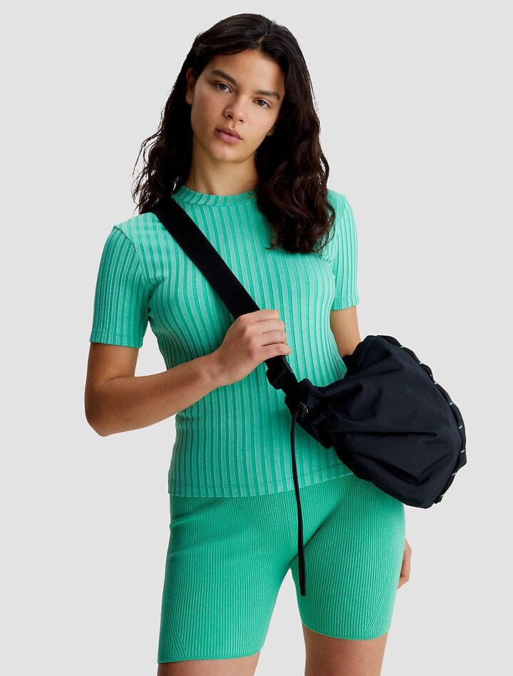 

Ребристая футболка с коротким рукавом Calvin Klein