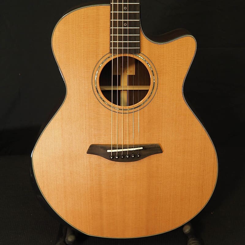

Акустическая гитара Furch Yellow Deluxe Grand Auditorium 2023 - Cedar/Rosewood
