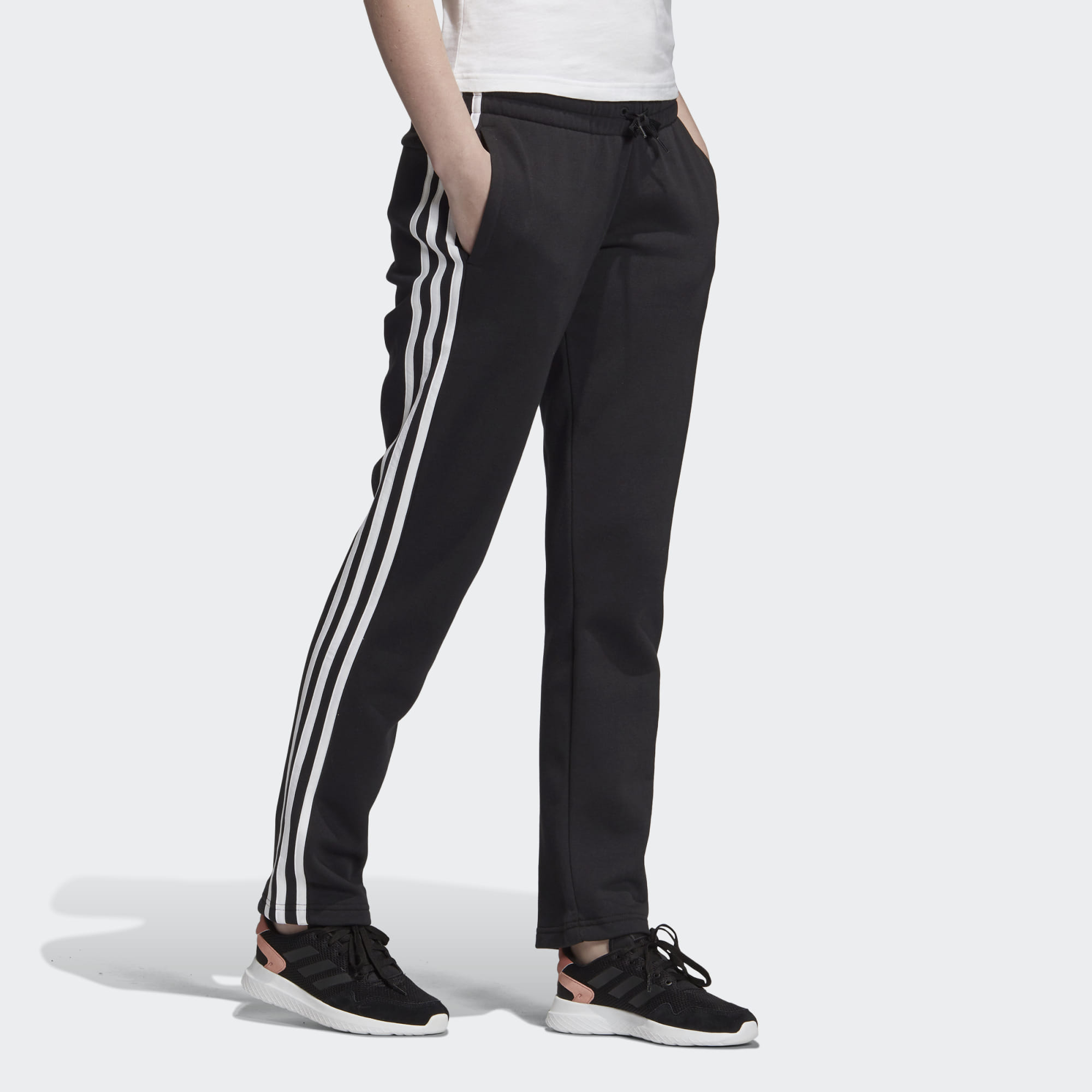 Брюки adidas Originals Regular Jogger