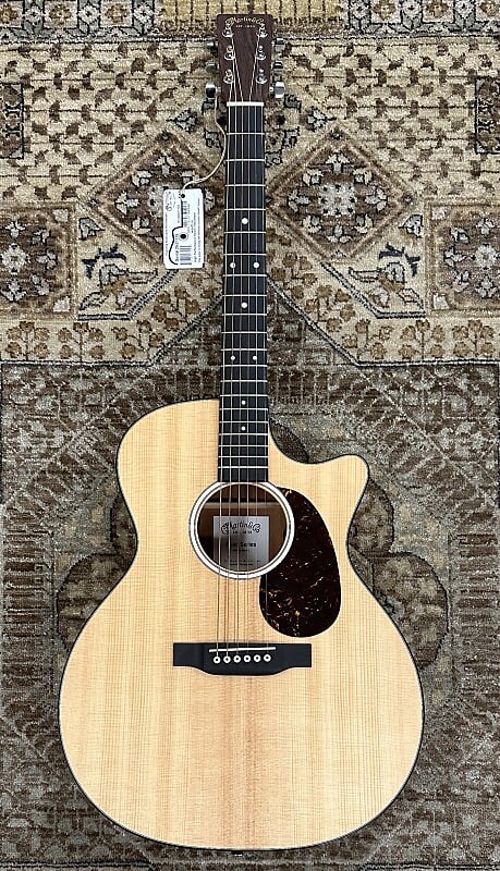 

Акустическая гитара Martin GPC-11E Grand Performance Acoustic-Electric Guitar w/ Gig Bag, Setup #7116