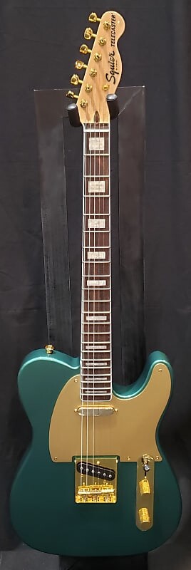 

Squier 40th Anniversary Gold Edition Telecaster 2022 Sherwood Green
