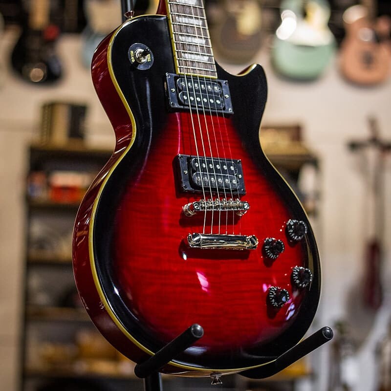 

Epiphone Slash Les Paul Standard - Vermillion Burst в жестком футляре EILPSLASHVMNH3