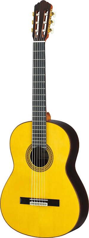 Yamaha GC22S - классическая гитара ручной работы с декой из ели GC22S - Handcrafted Spruce-top Classical Guitar
