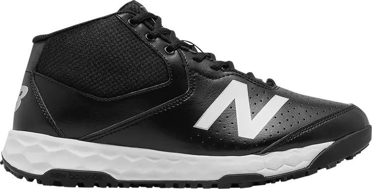 

Кроссовки высокие New Balance Fresh Foam 950v3 Field, черный/белый