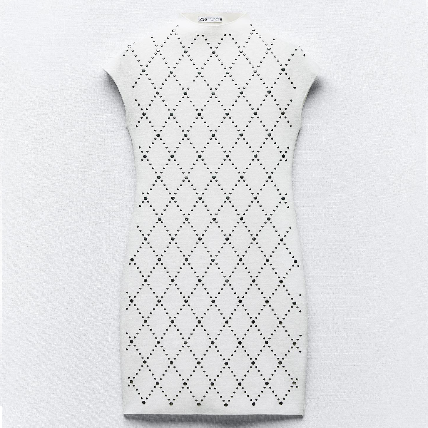 Платье Zara Knit Stretch With Studs, белый платье с принтом короткое lancel короткие рукава 46 бежевый