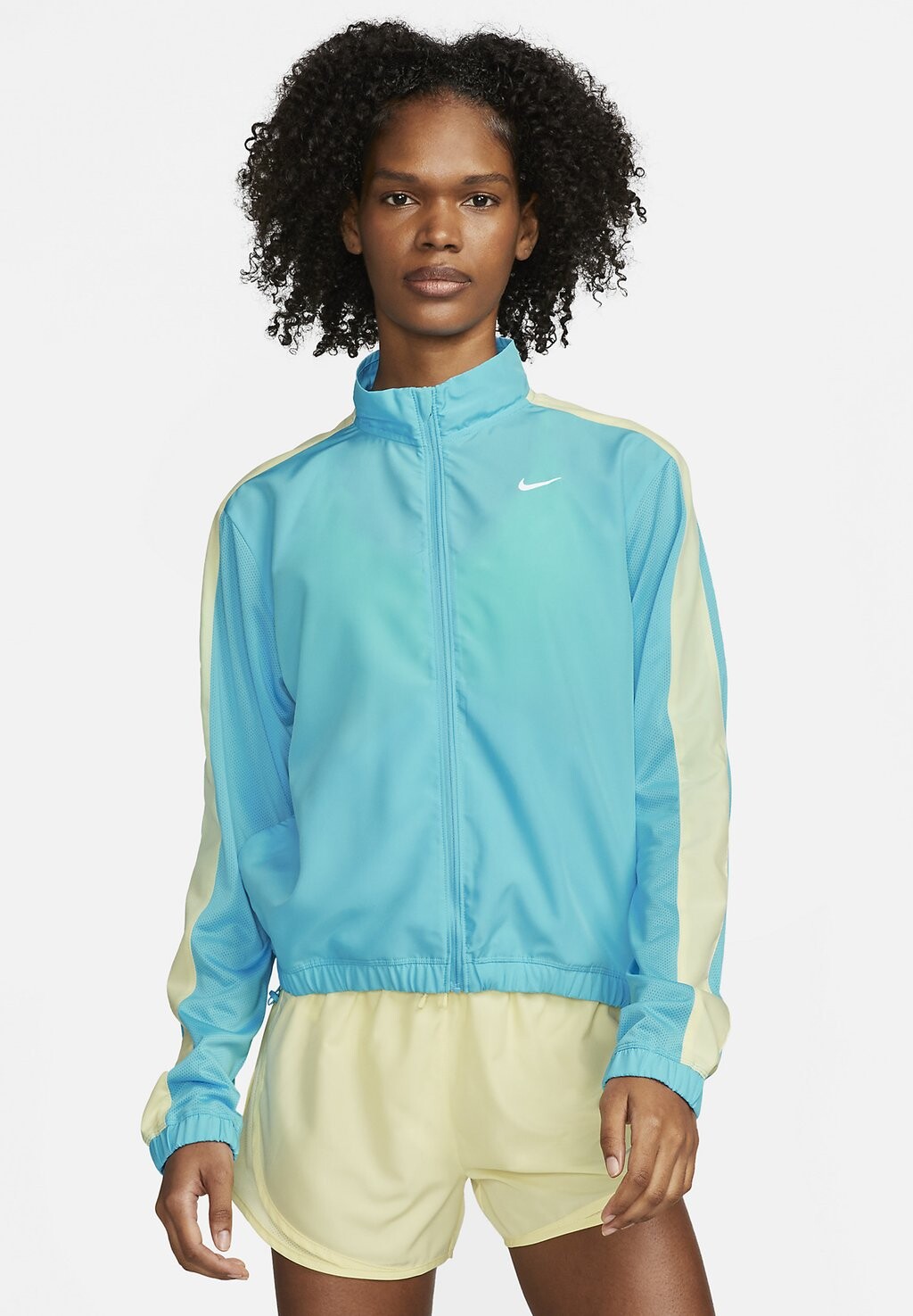 

Пиджак спортивный Nike