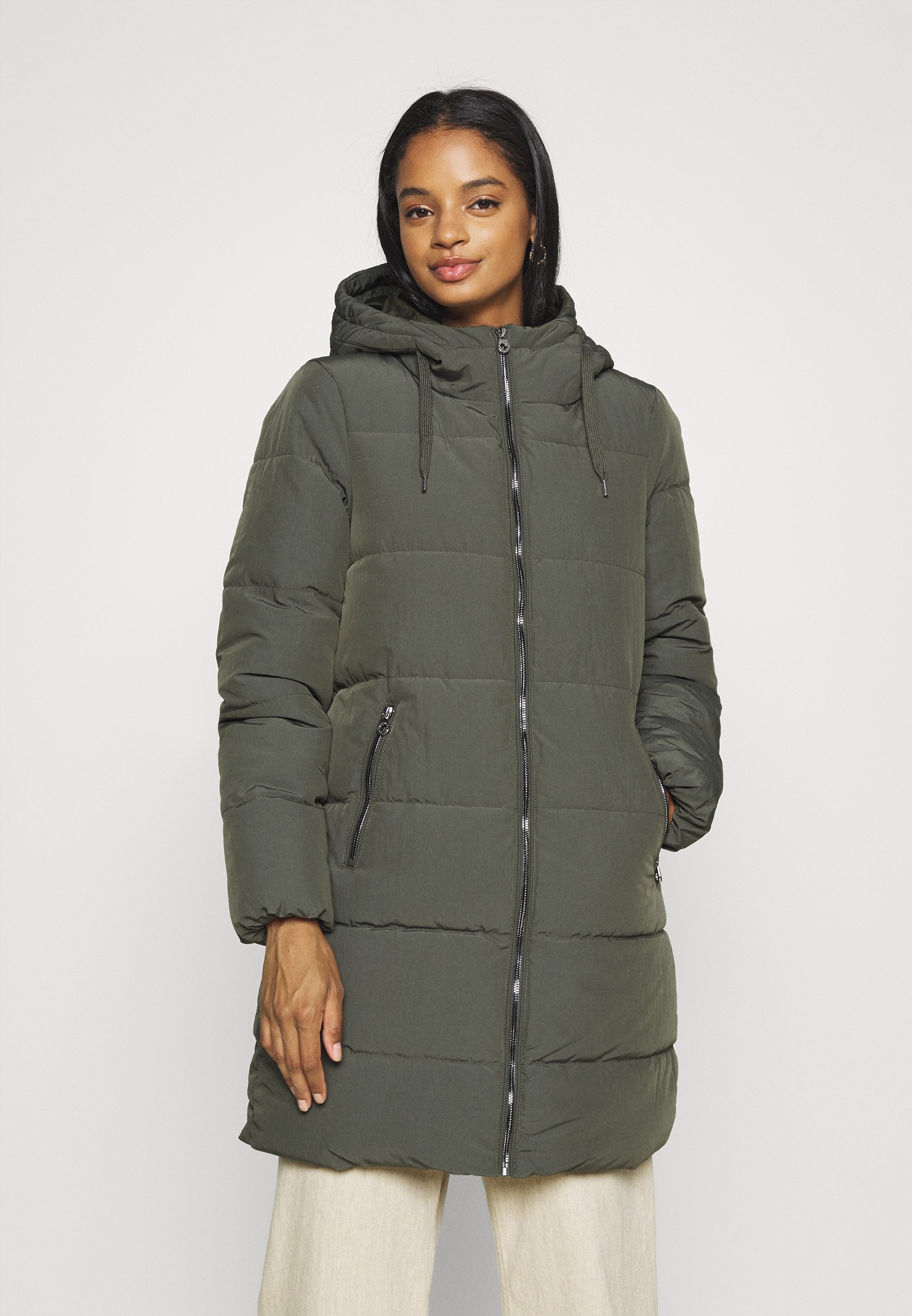 Пальто зимнее ONLY, зеленый цена и фото