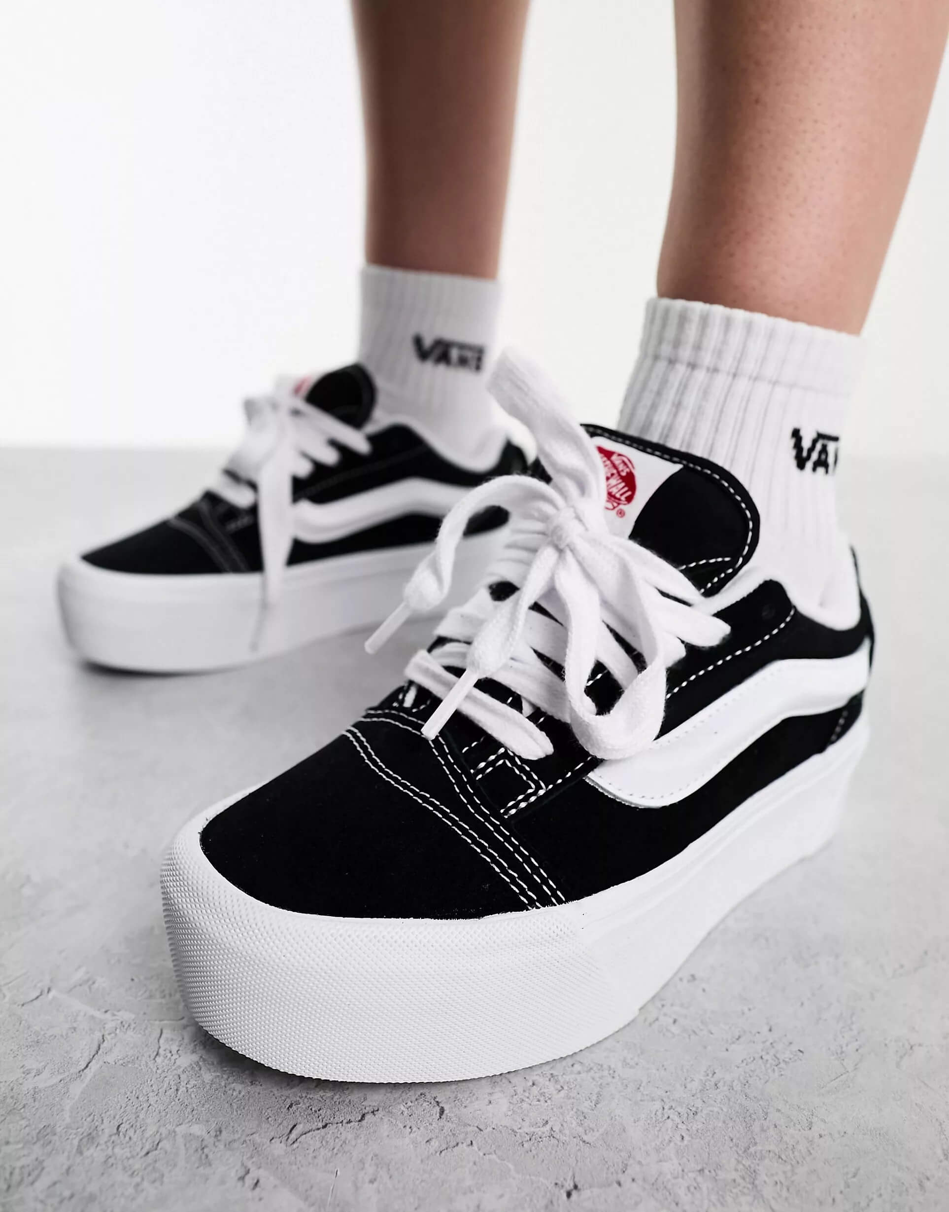 Кеды Vans Knu Stacked Platform, черный/белый – купить по выгодным ценам с  доставкой из-за рубежа через сервис «CDEK.Shopping»