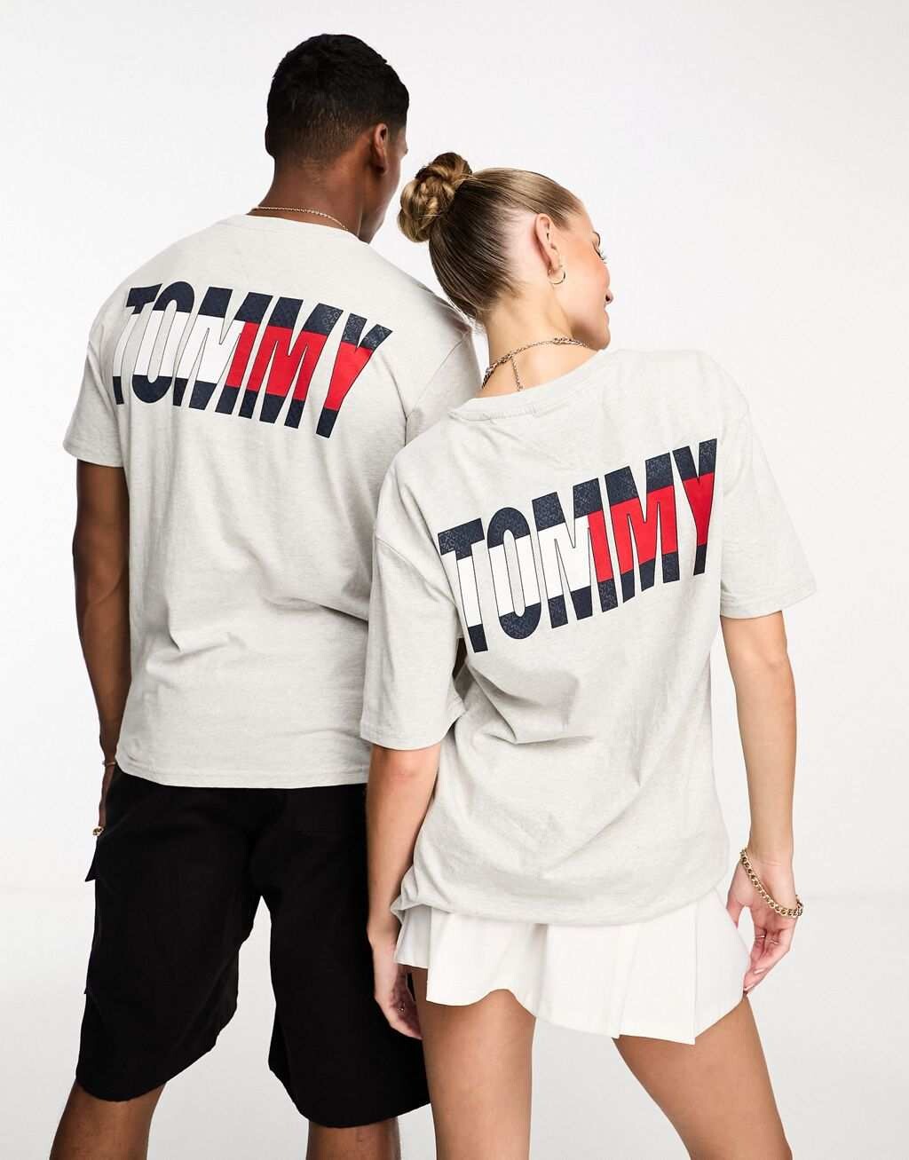 

Серая футболка унисекс с графическим логотипом Tommy Jeans, Серый