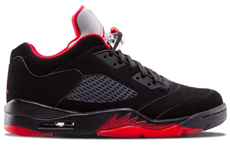 

Кроссовки Jordan 5 Retro Low