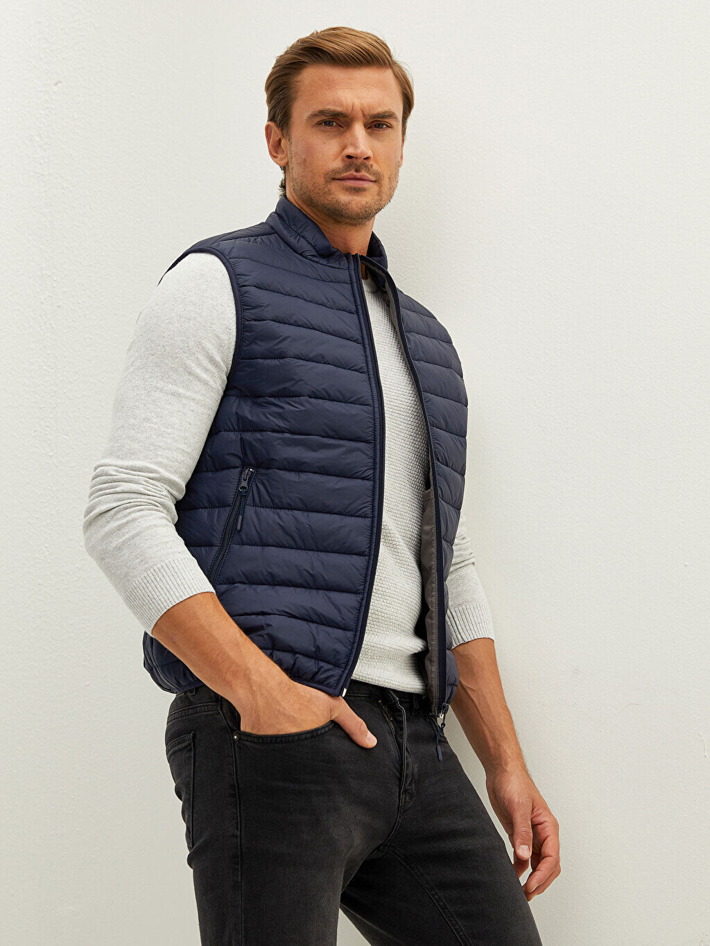 

Тонкий мужской жилет Slim Fit с прямым воротником LCWAIKIKI Classic