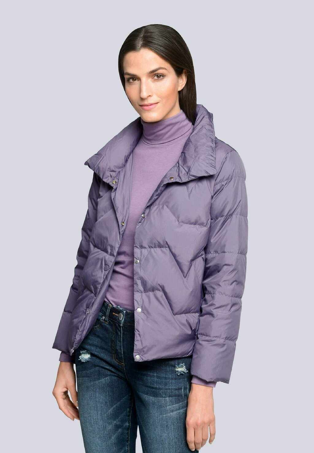 

Пуховик Alba Moda, сиреневый