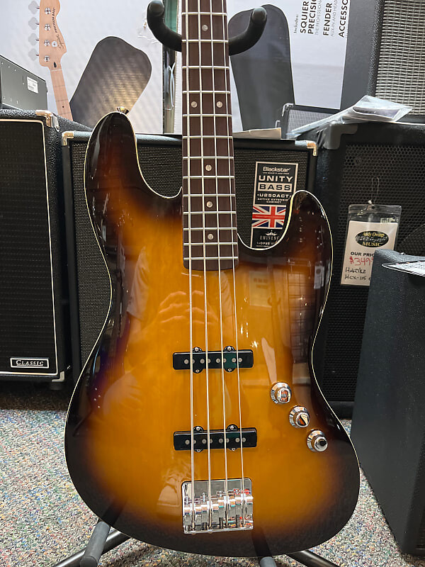 

Fender Aerodyne Jazz Bass Chocolate Burst с сумкой