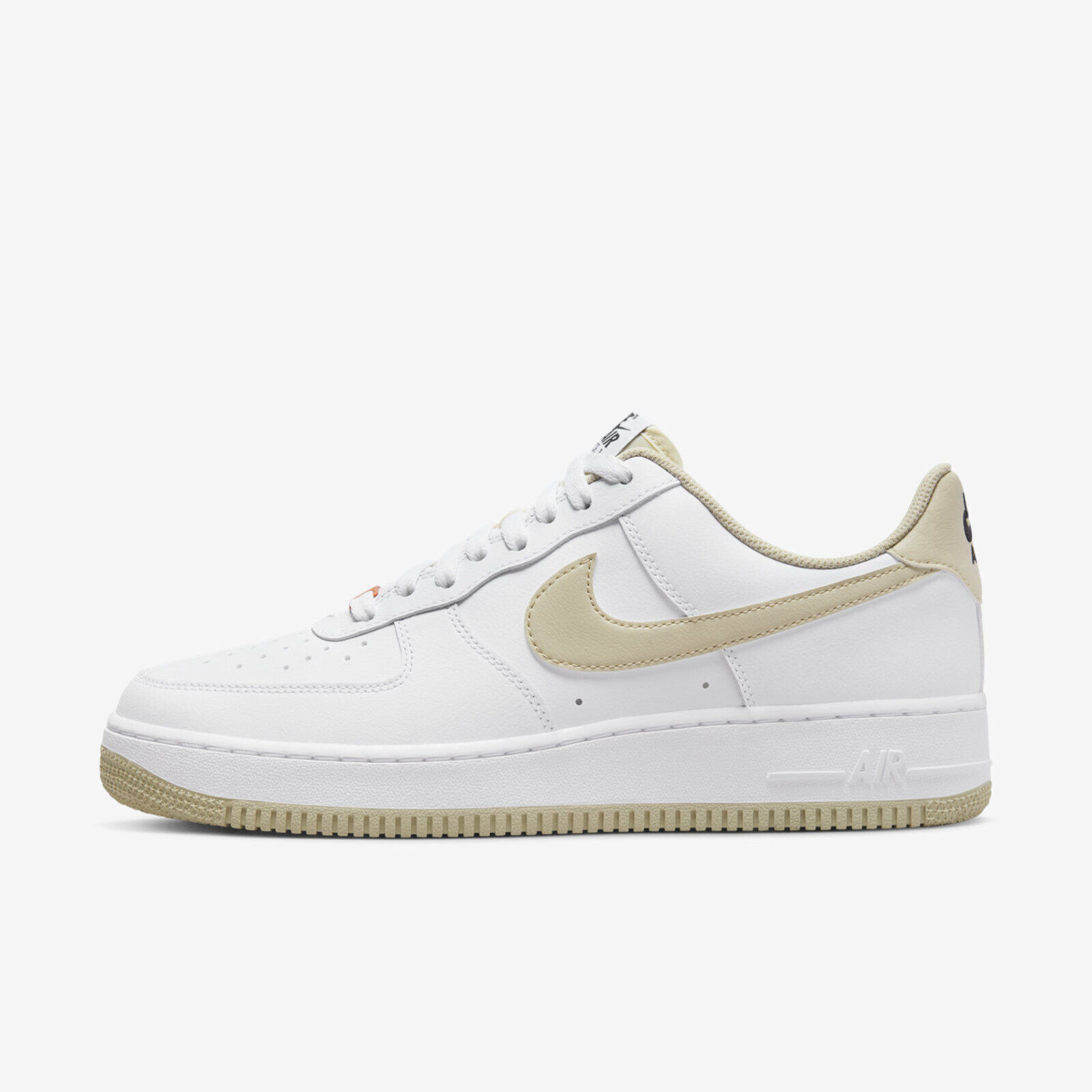 

Кроссовки Nike Air Force 1 Low Skate, белый/светло-коричневый