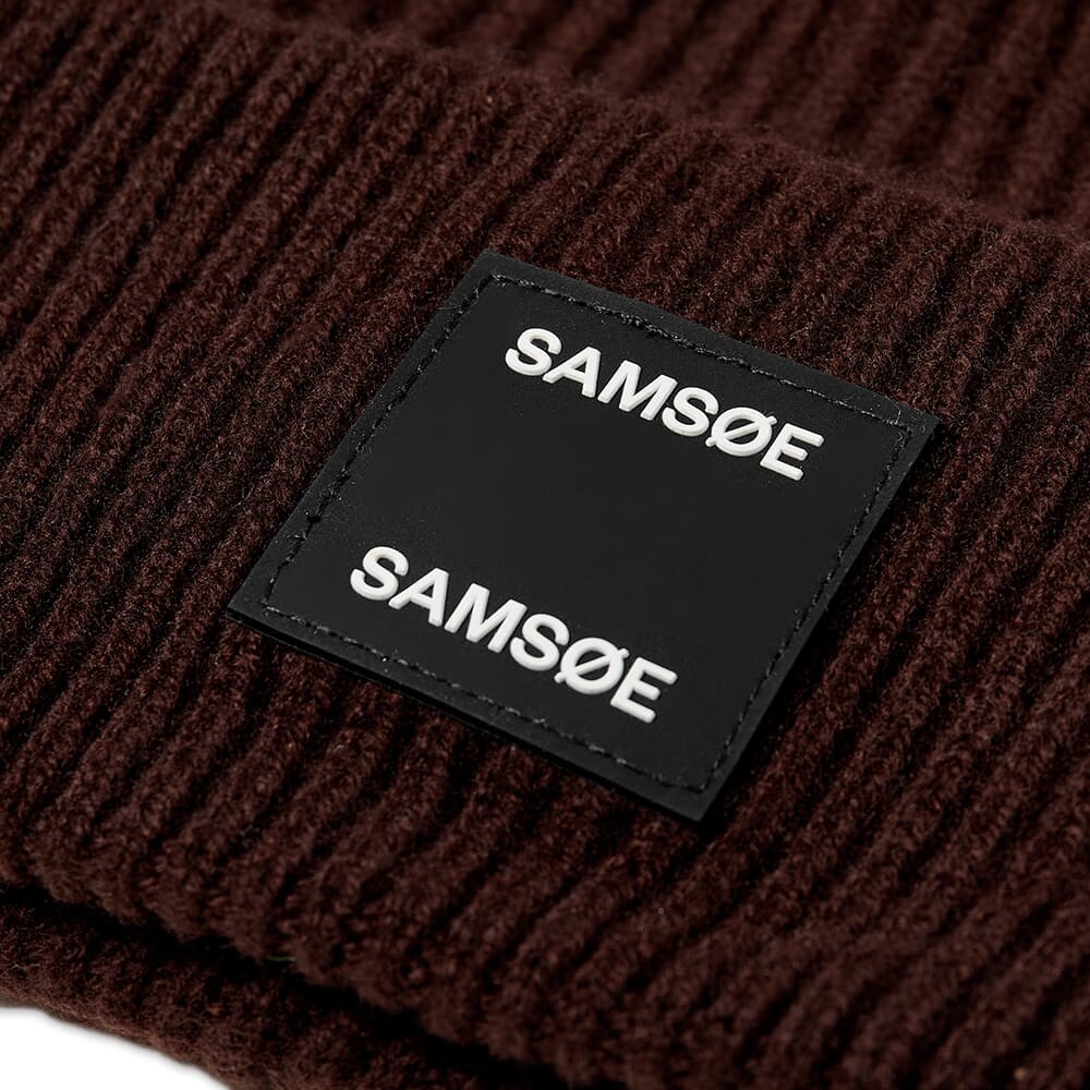 

шапка с логотипом Ama Samsøe Samsøe