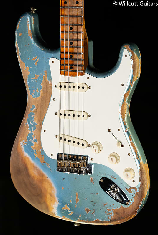 Fender Custom Shop Limited Edition Red Hot Strat Super Heavy Relic Maple Fingerboard Super Faded Aged Lake Placid Blue (989) Custom Shop Limited Edition Red Hot Strat Super Heavy Relic Maple Fingerboard Super Faded Aged (989) электрогитара fender custom shop ltd 1962 stratocaster heavy relic faded aged seafoam green