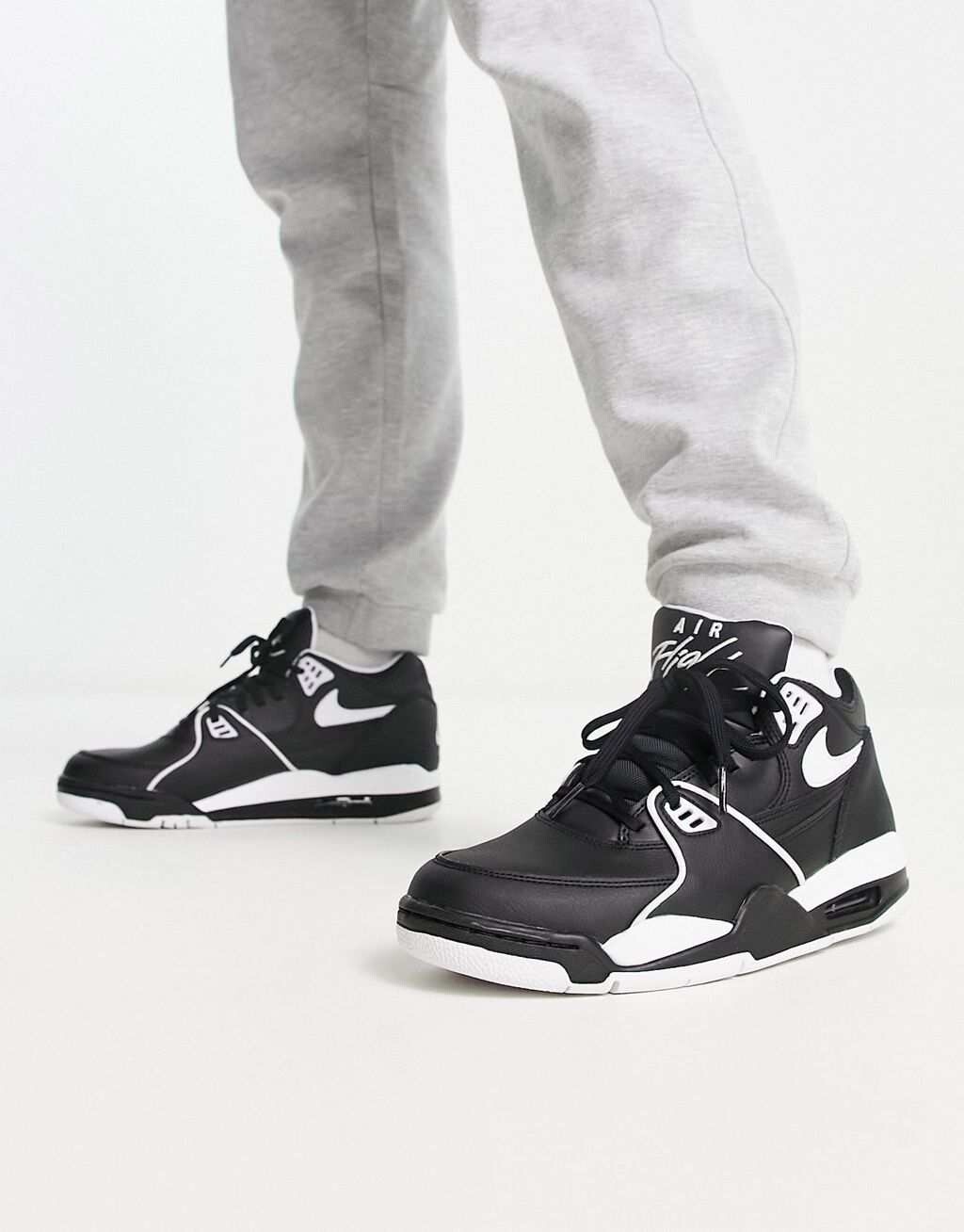 

Черно-белые кроссовки Nike Air Flight 89, Черный