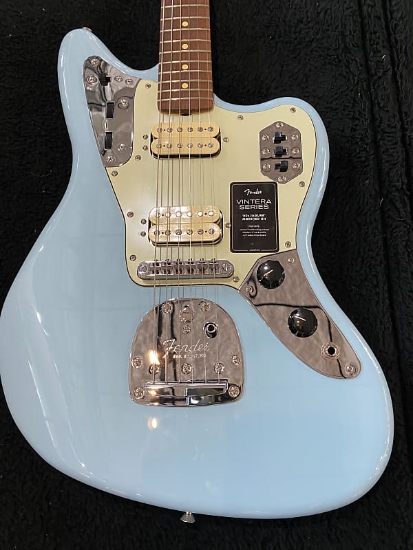 Электрогитара　через　Blue,　'60s　Vintera　Modified　–　границы　голубой　из-за　HH　PF　купить　Sonic　сервис　Fender　Jaguar
