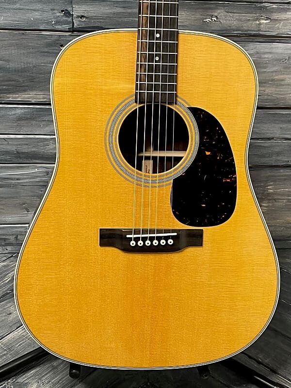 

Акустическая гитара Martin D-28 Standard Series Martin D-28 Series Guitar