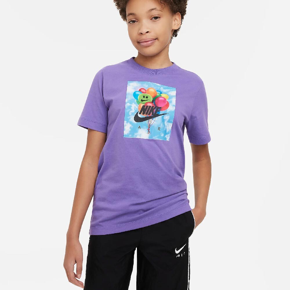 

Футболка Nike Sportswear Older Kids, фиолетовый/мультиколор