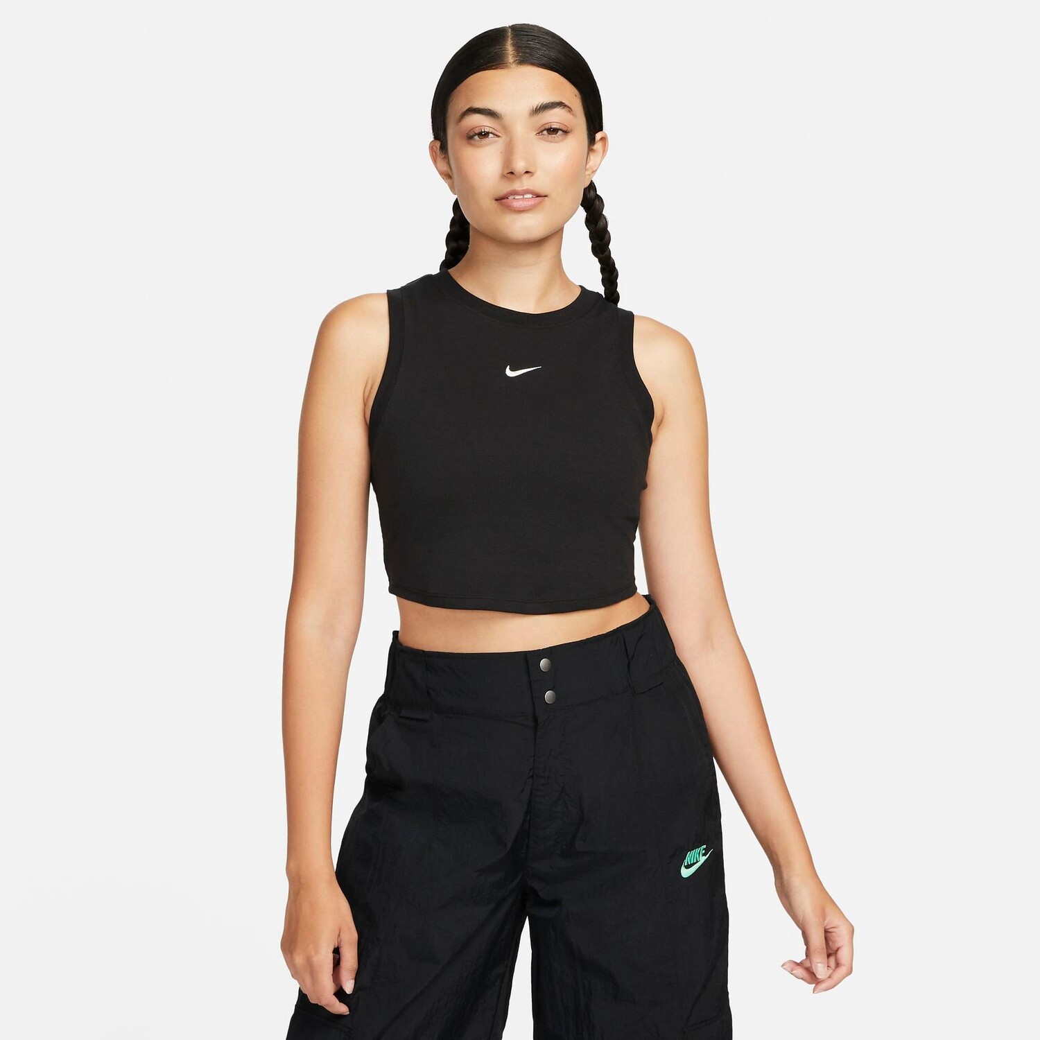 

Женская укороченная майка в рубчик Nike Sportswear Essential, черный