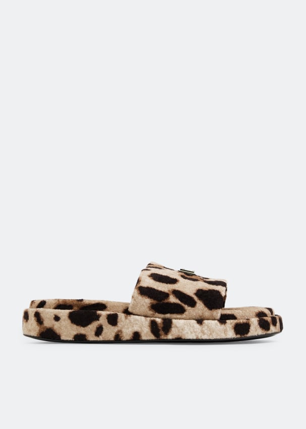 

Сандалии DOLCE&GABBANA Leopard-print terrycloth slide sandals, животный принт