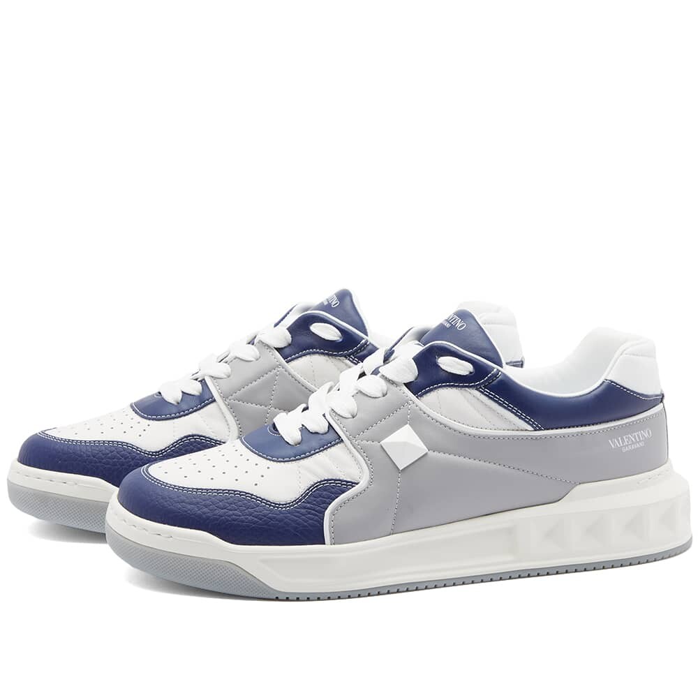 

Кроссовки Valentino One Stud Sneaker