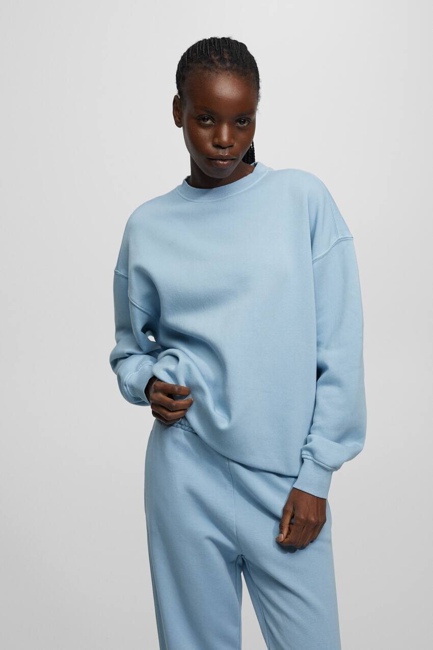 

Выцветшая толстовка Pull&Bear, блеский синий