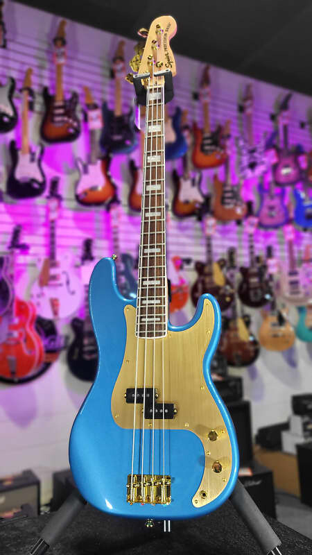 

Squier 40th Anniversary Gold Edition Precision Bass - официальный дилер Lake Placid Blue Бесплатная доставка