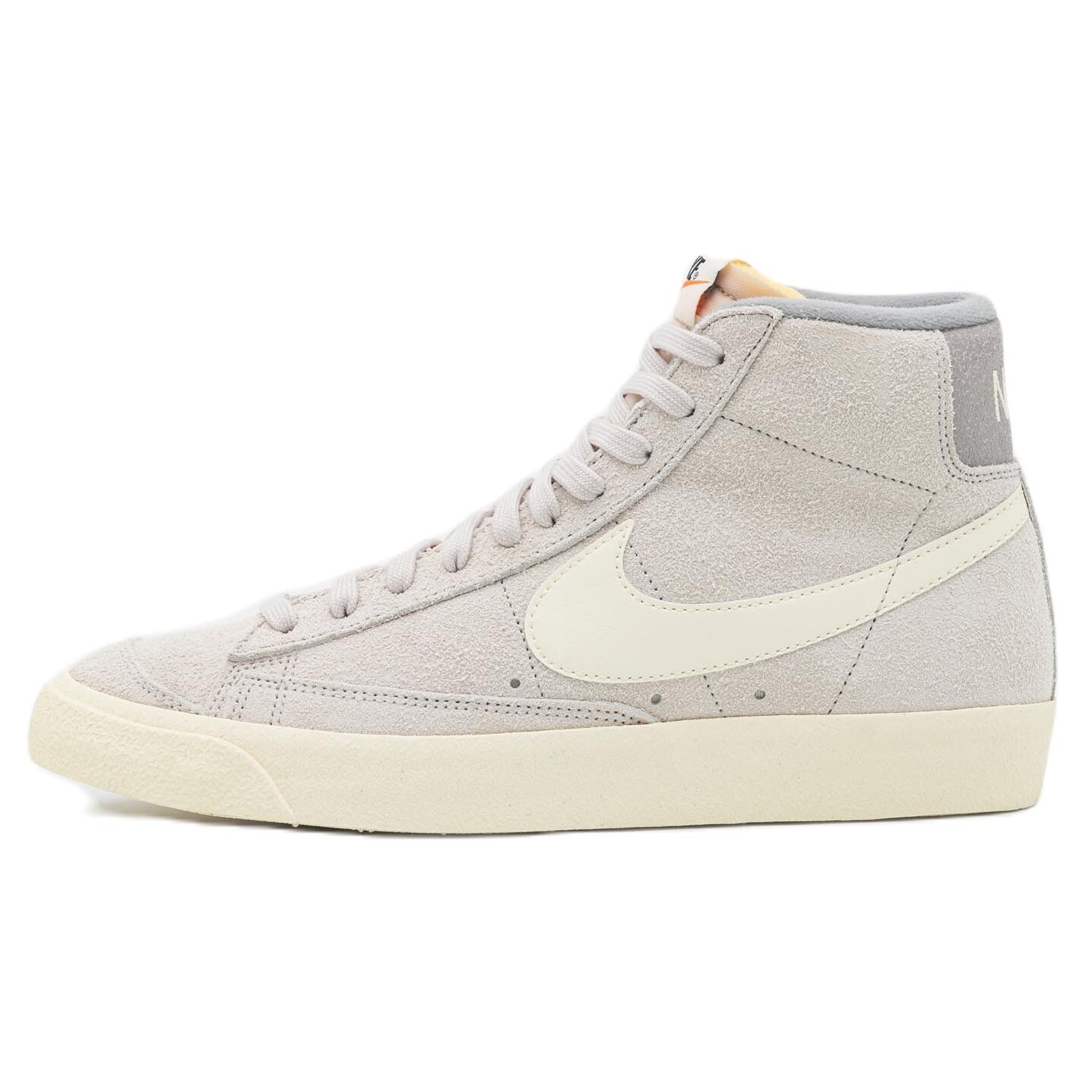 

Кеды Nike Blazer Mid '77, бежевый