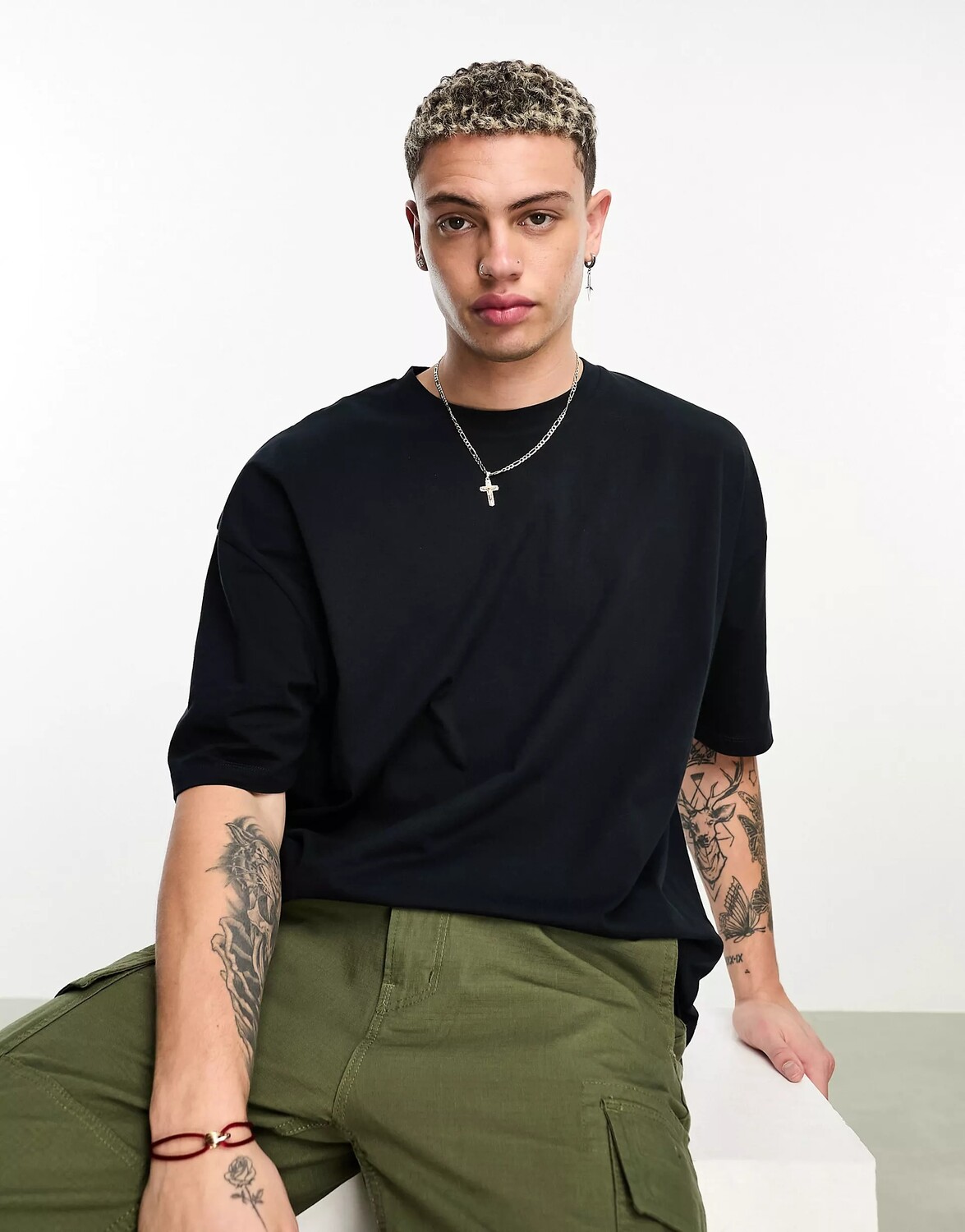 

Футболка Asos Design Oversized With Sun Back Print, черный