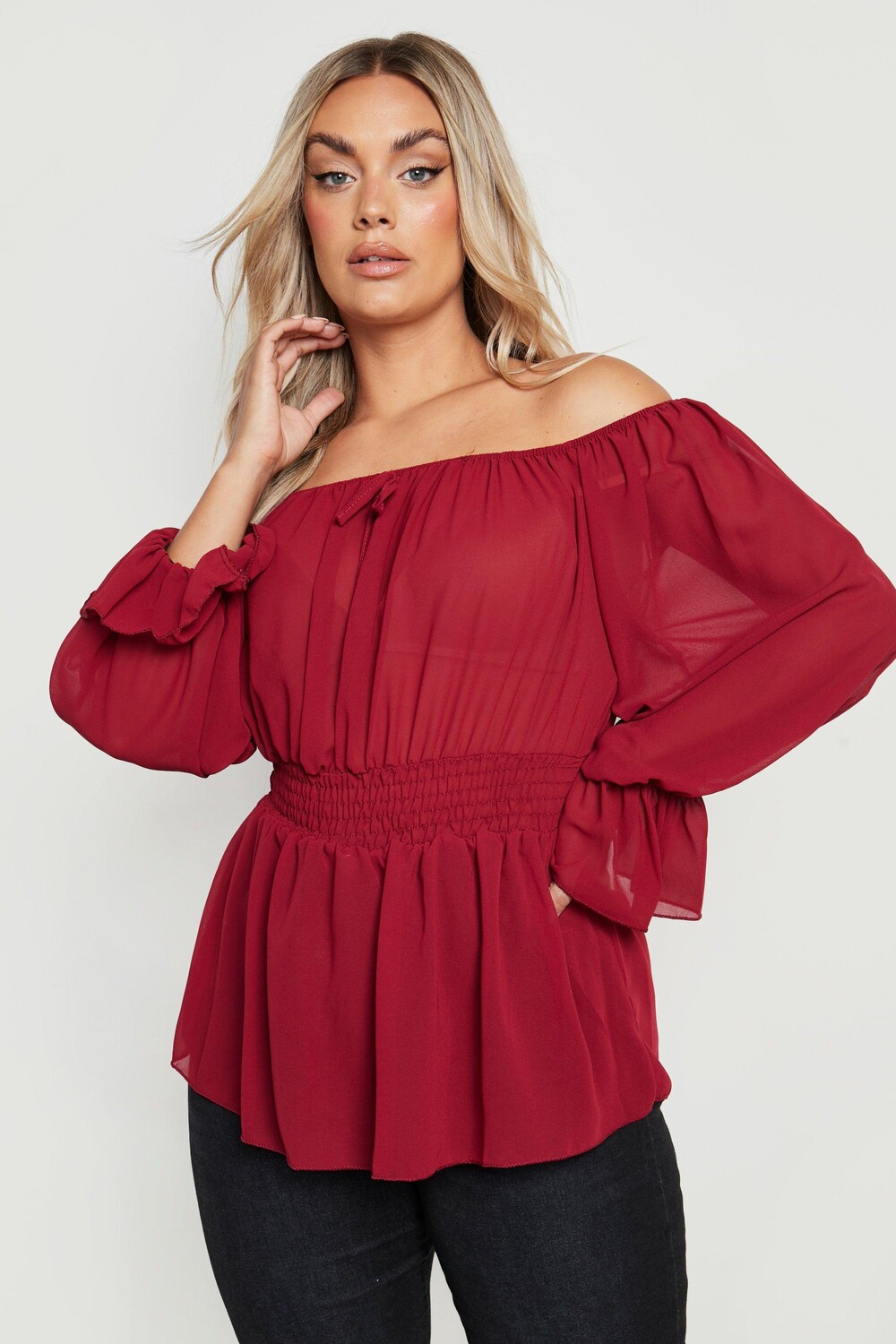 

шифоновый топ с открытыми плечами Boohoo, ягодный