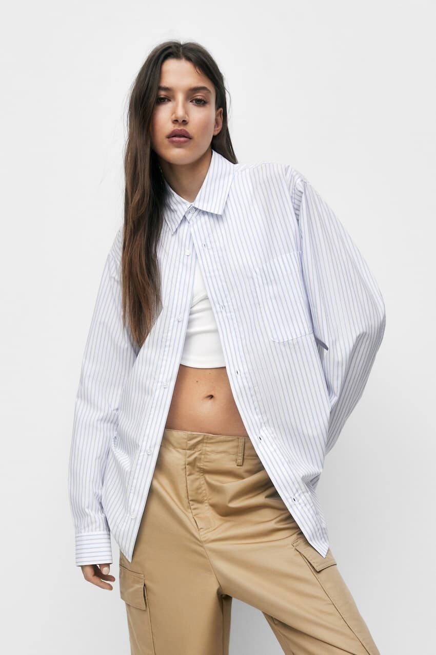 

Полосатая рубашка с вышивкой - лимитированная серия Pull&Bear, синий