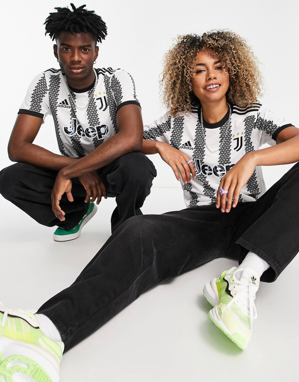 

Футболка унисекс домашняя белая adidas Football Juventus 2022/23