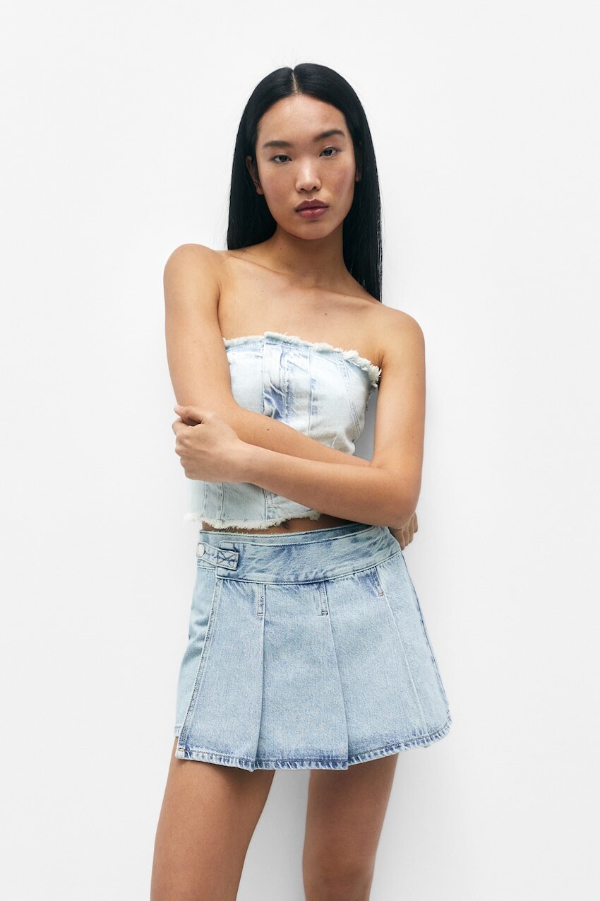 

Джинсовая мини-юбка со складками Pull&Bear, бледно-голубой