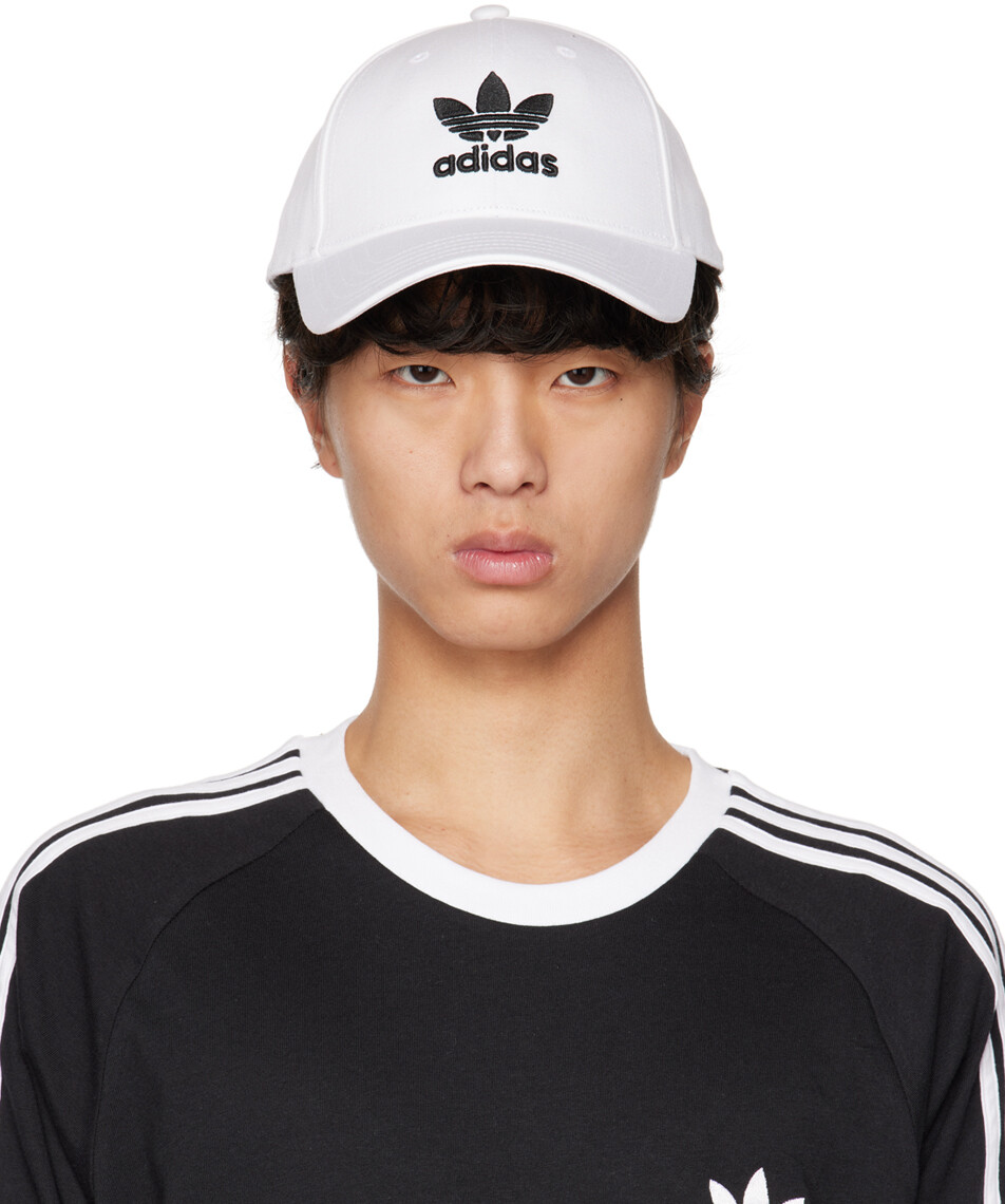 

Белый трилистник adidas Originals